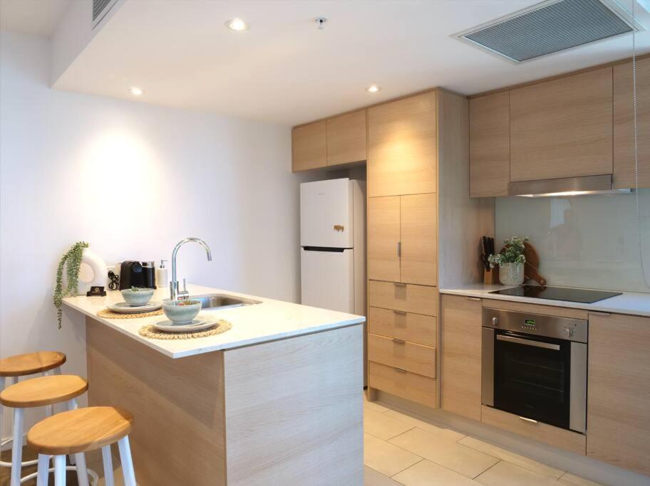 Broadbeach Stunner Modern And Central Gold Coast Zewnętrze zdjęcie