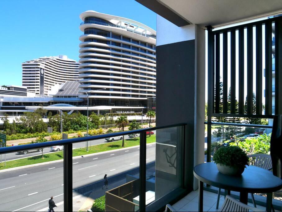 Broadbeach Stunner Modern And Central Gold Coast Zewnętrze zdjęcie